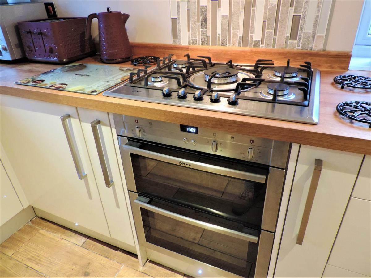 3 Bed Farnborough Air Accommodation Buitenkant foto