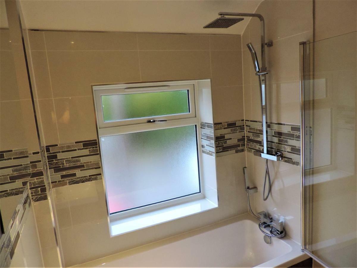 3 Bed Farnborough Air Accommodation Buitenkant foto